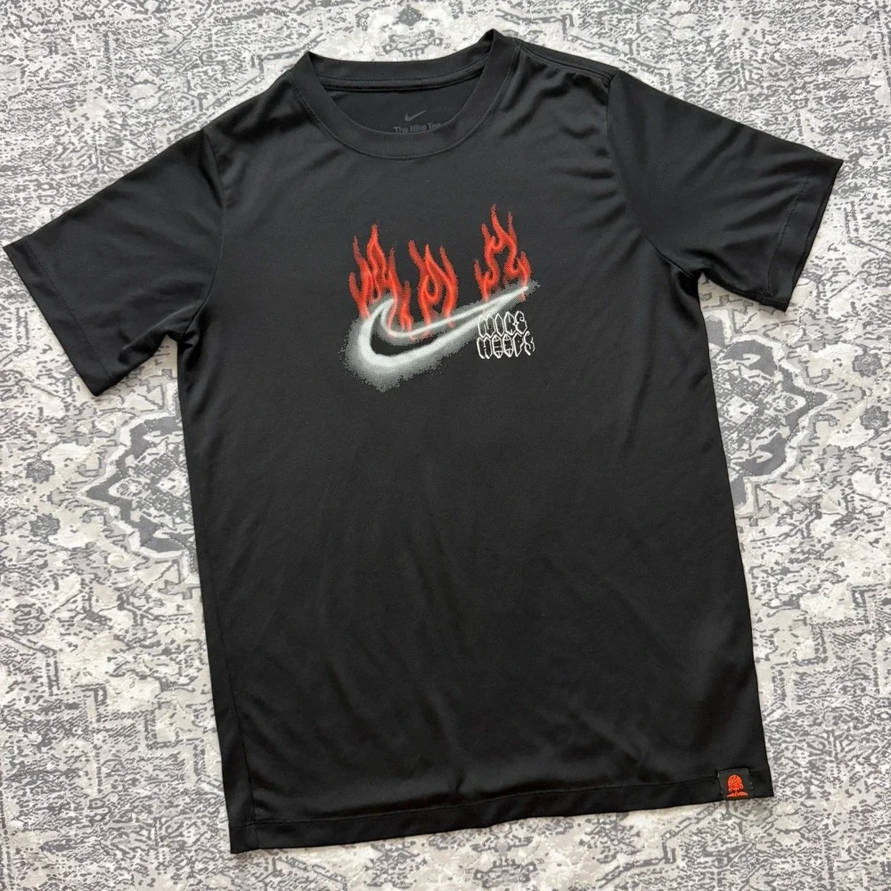 Nike Hoops Boys XL Black Dri-Fit Flame Swoosh Graphic Basketball T-Shirt Tee